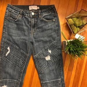 Kendall & Kylie Ribbed Skinny Jeans